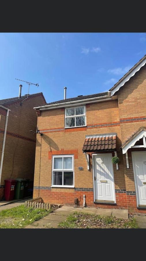 Bluebell House 2 Bedroom With Parking And Garden Scunthorpe Extérieur photo